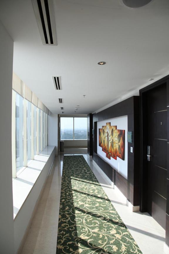 Treehouse Queens Pearl Gurgaon Luaran gambar